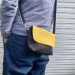 ミモザ色の麻スラブと本藍岡山デニムのバイカラーミニショルダーバッグ