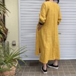 麻スラブ（麻100%ラミー）Vネックロング丈ワンピース-ミモザ