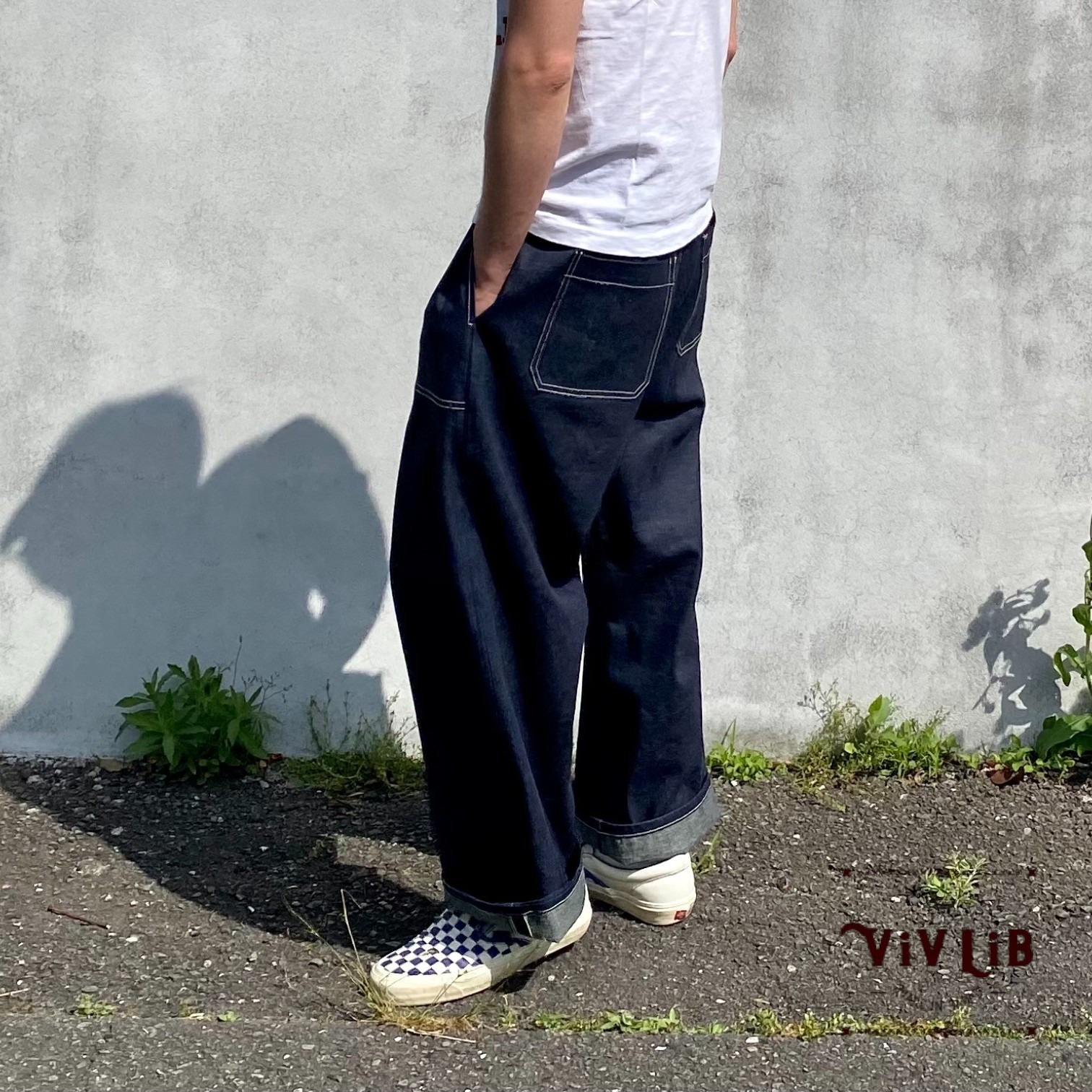 岡山セルビッジデニム ワイドイージーパンツ(白ステッチ)