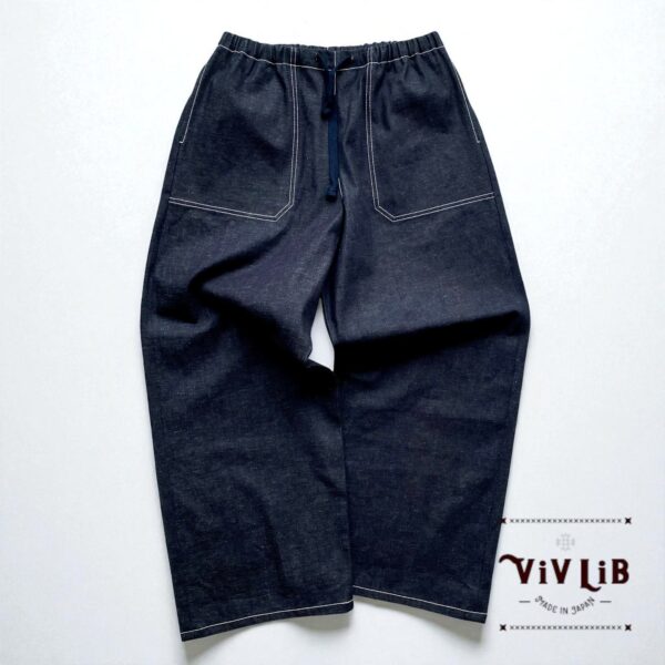 岡山セルビッジデニム ワイドイージーパンツ（白ステッチ）