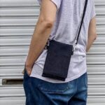 デニム好きのための岡山産セルビッチデニムのスマホショルダー