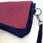 倉敷帆布と本藍岡山産デニムのバイカラーミニショルダーバッグ-ボルドー