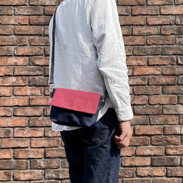 倉敷帆布と本藍岡山産デニムのバイカラーミニショルダーバッグ-ボルドー