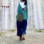 バックサテンのサコッシュ・スマホショルダー